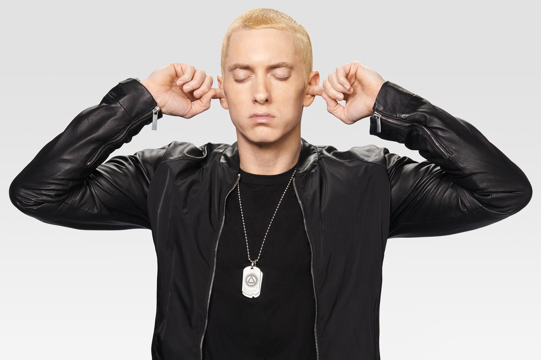 224_1r2014_tom_medvedich_lb_celeb_xxl_eminem_02.jpg